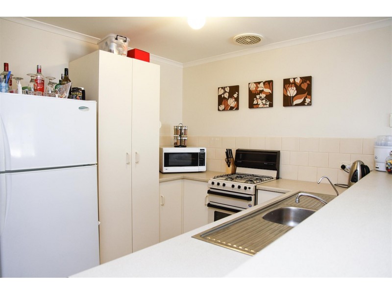 12 CHESTERFIELD WALK, Hillbank SA 5112