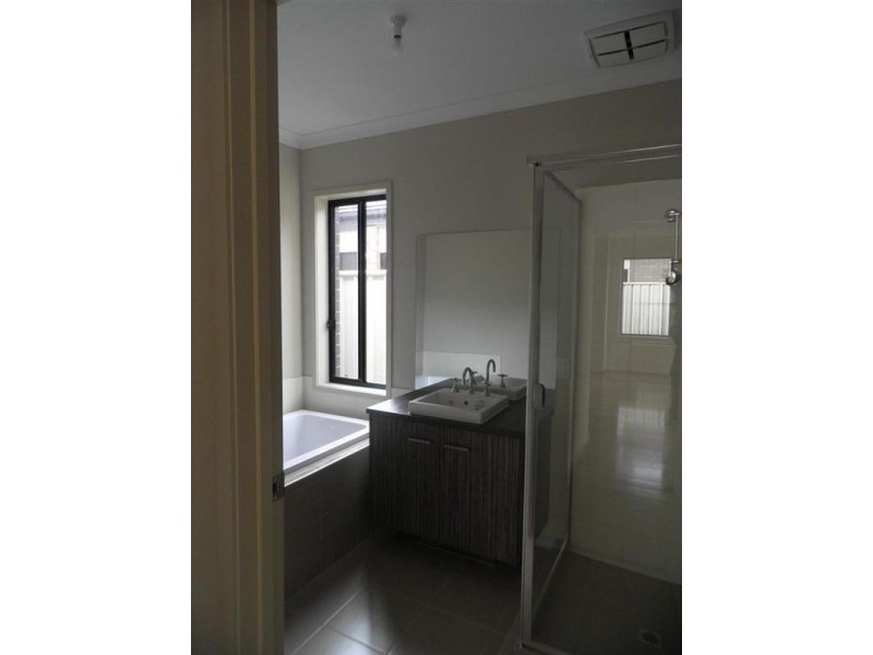 6 Bradford Street, Salisbury Heights SA 5109