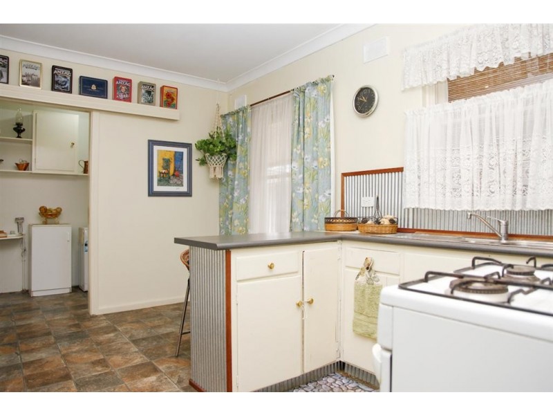 4 CAMBRIDGE STREET, Brahma Lodge SA 5109