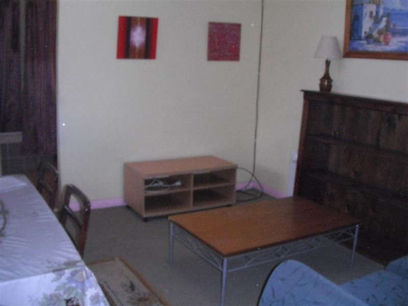 16 Queen Street, Pennington SA 5013