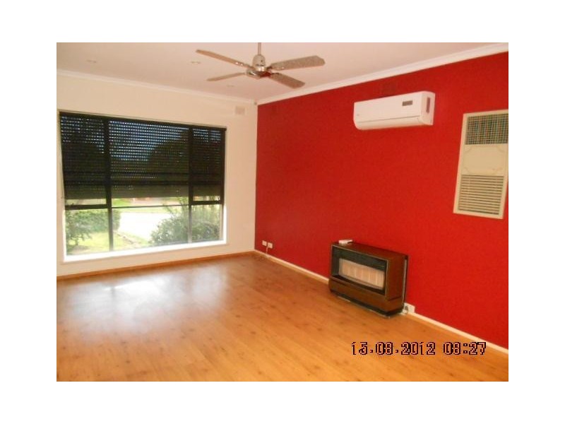 2 Graham Street, Para Hills SA 5096