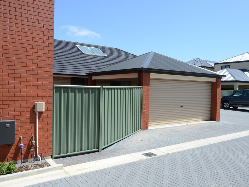 1/20 MacMillan Avenue, Mawson Lakes SA 5095