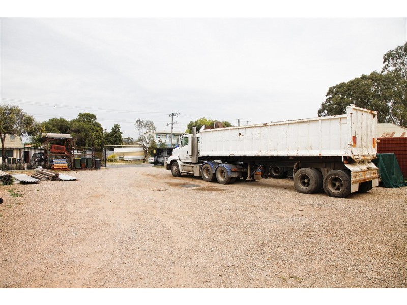 14 and 16 Gum Avenue, Dry Creek SA 5094