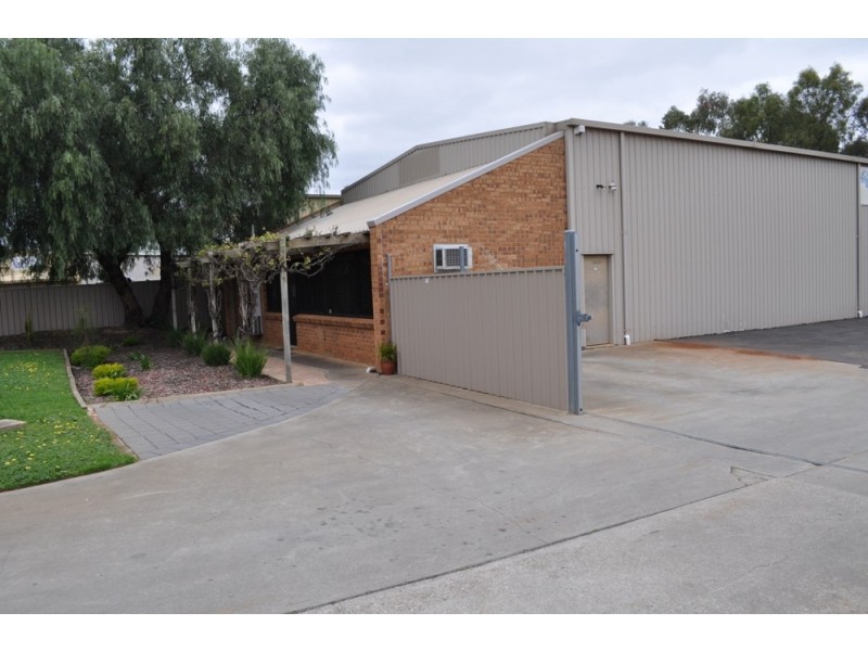 4 Texel Ct, Salisbury South SA 5106