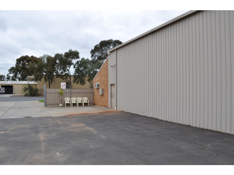 4 Texel Ct, Salisbury South SA 5106