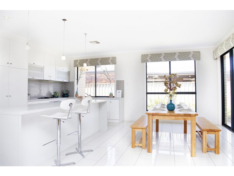 174 Shepherdson Rd, Parafield Gardens SA 5107