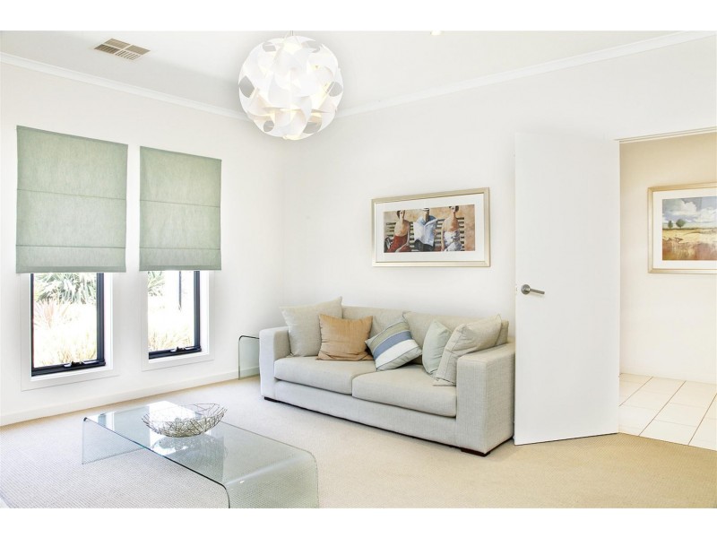 174 Shepherdson Rd, Parafield Gardens SA 5107