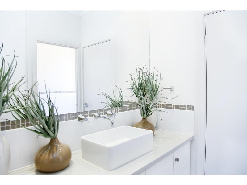 174 Shepherdson Rd, Parafield Gardens SA 5107