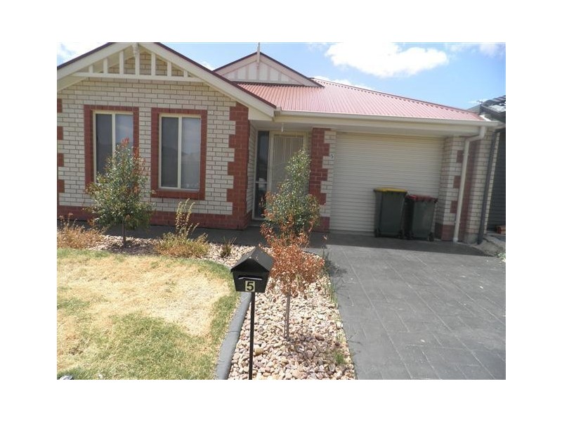 5 Vitorio Road, Munno Para West SA 5115