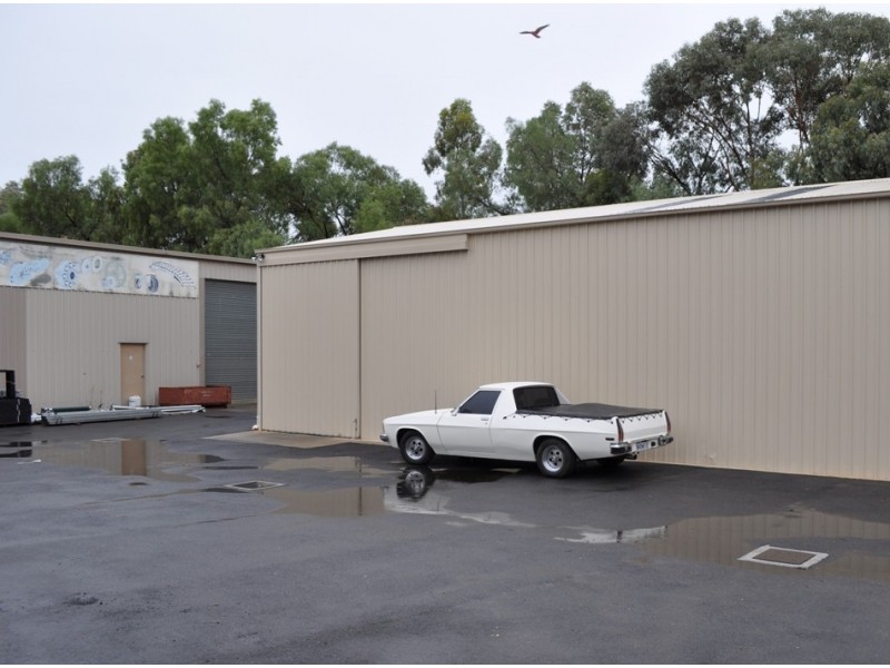 2,4 Texel Ct, Salisbury South SA 5106