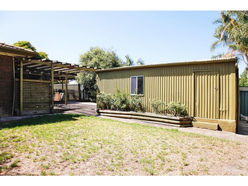 18 Roebling St, Modbury Heights SA 5092