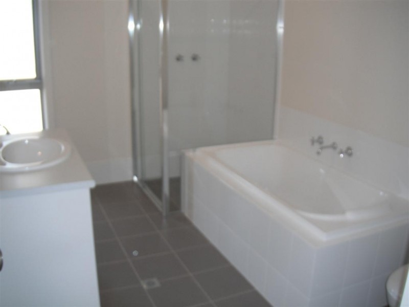 4 LIVERPOOL PLACE, Elizabeth Park SA 5113