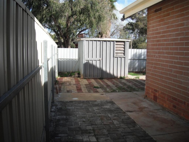 8 BELL STREET, Smithfield Plains SA 5114