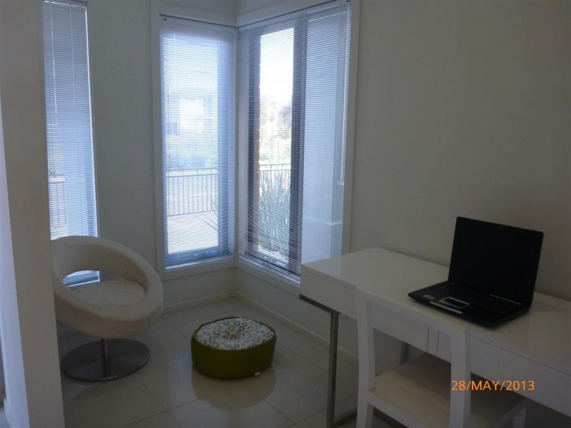 8 East Parkway, Andrews Farm SA 5114