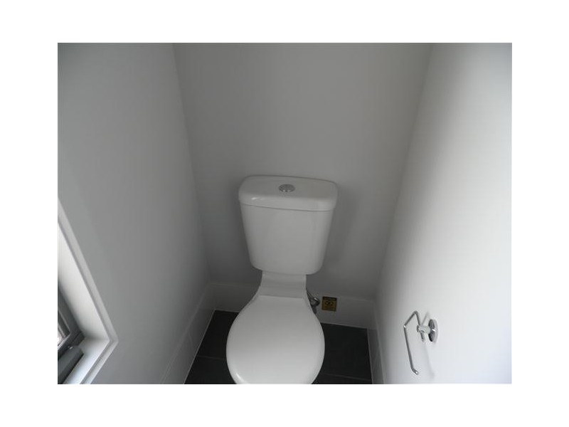 2/2 Monarch Way, Munno Para SA 5115