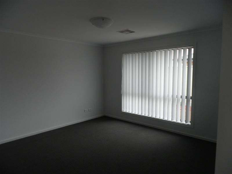 1 Angheljo avenue, Munno Para West SA 5115