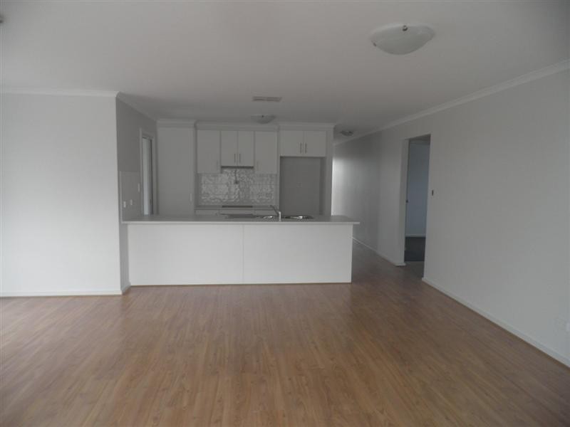 1 Angheljo avenue, Munno Para West SA 5115
