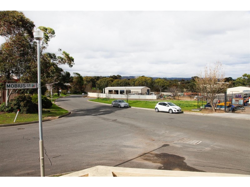 1 Mobius Cres, Golden Grove SA 5125