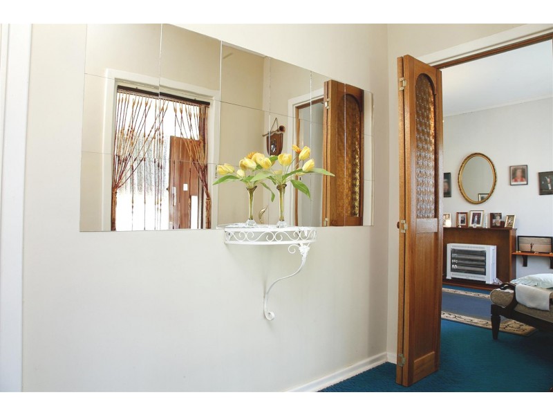 12 MARLEYCOMBE RD, Elizabeth Vale SA 5112