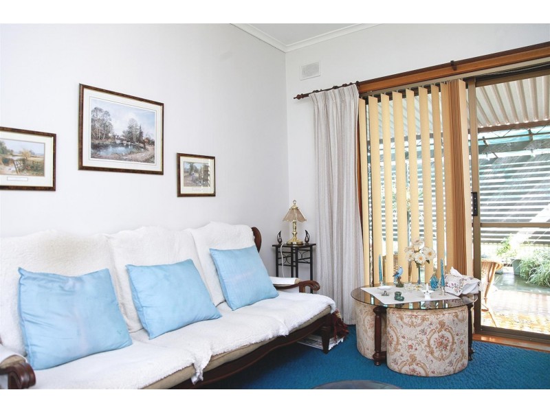 12 MARLEYCOMBE RD, Elizabeth Vale SA 5112