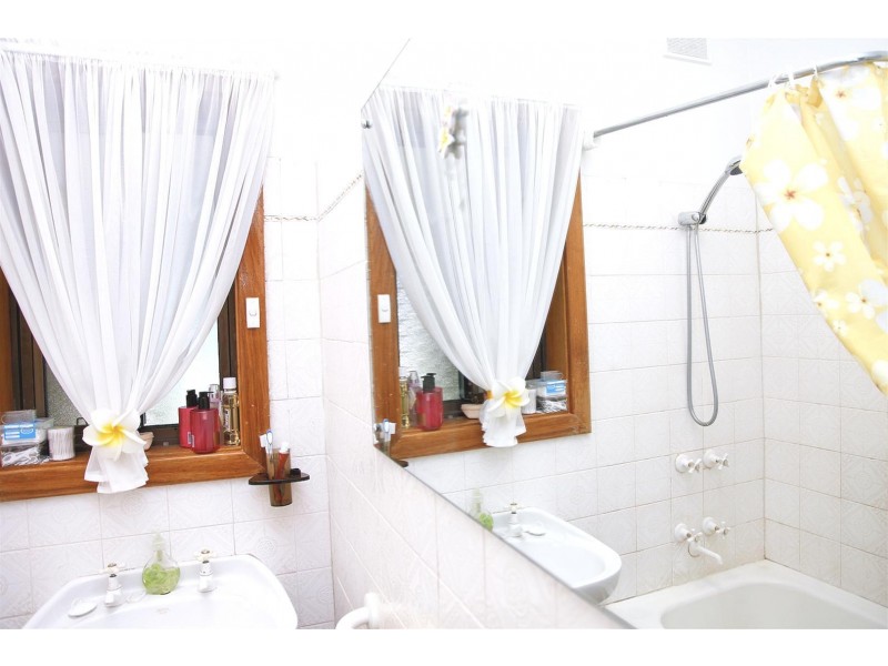 12 MARLEYCOMBE RD, Elizabeth Vale SA 5112