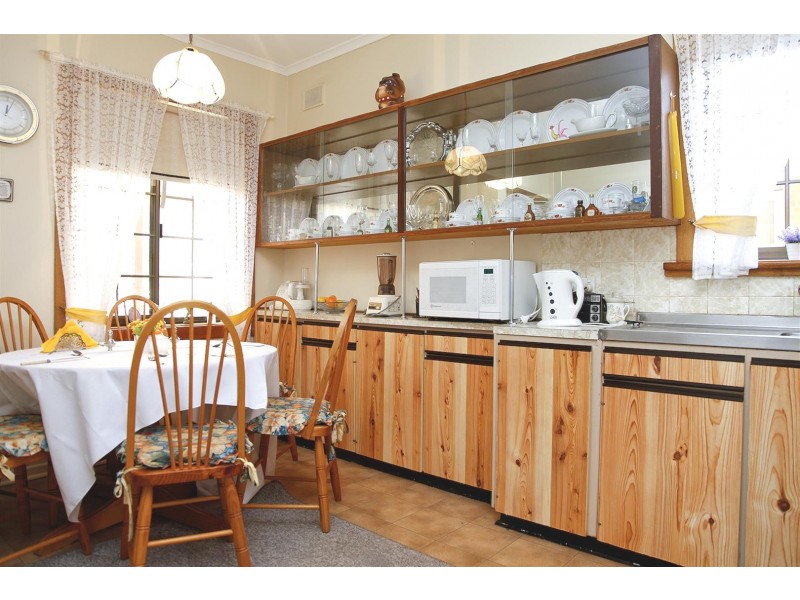 12 MARLEYCOMBE RD, Elizabeth Vale SA 5112