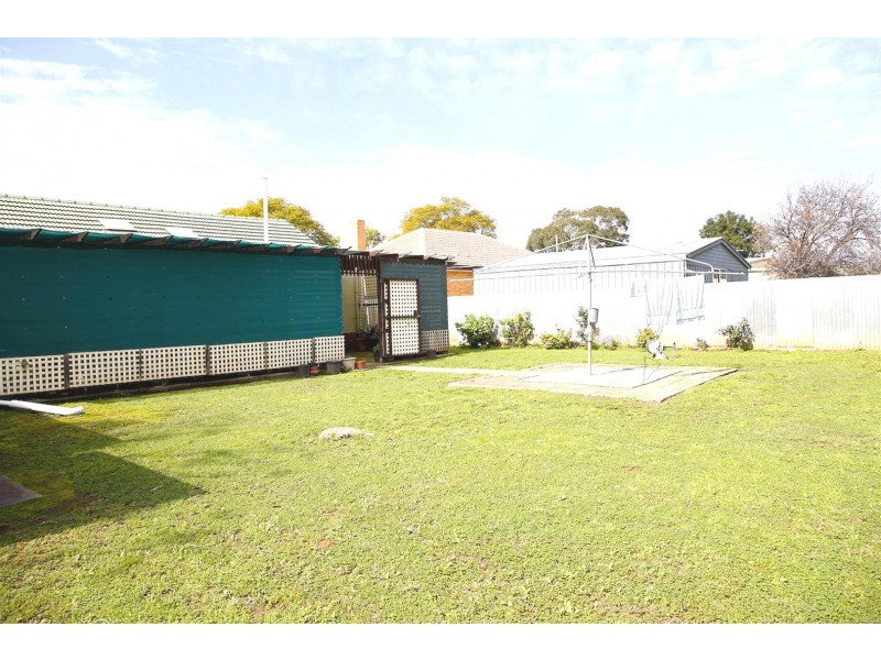 12 MARLEYCOMBE RD, Elizabeth Vale SA 5112