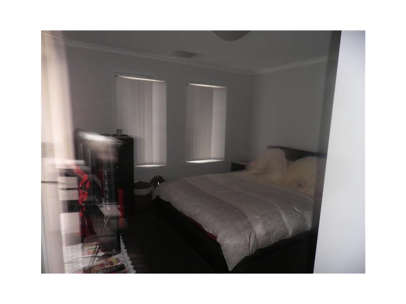 Unit 1/1 Emporer Way, Munno Para SA 5115