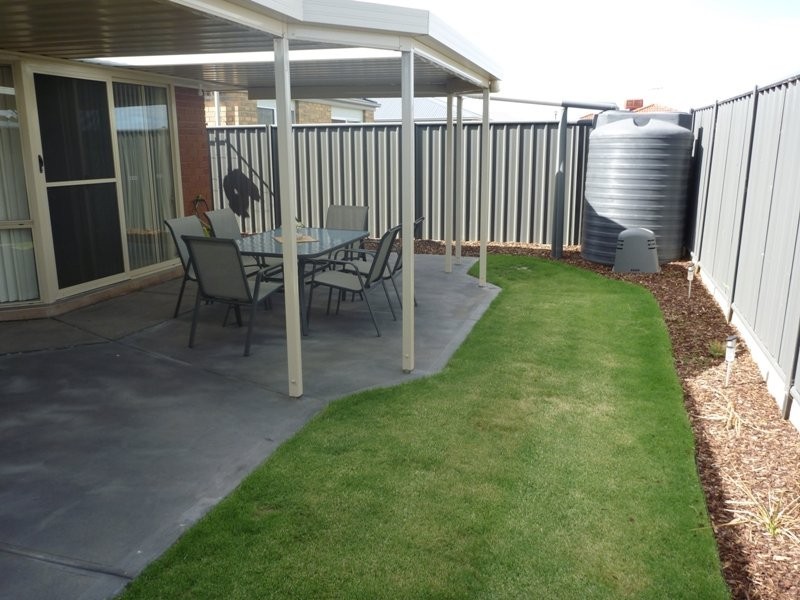 7 wattle crescent, Munno Para West SA 5115