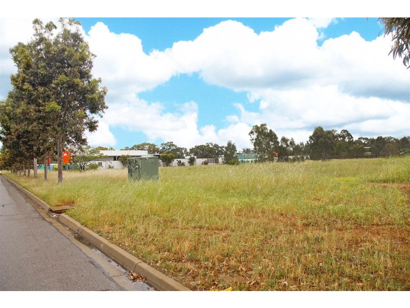 55 Woomera Avenue, Edinburgh SA 5111