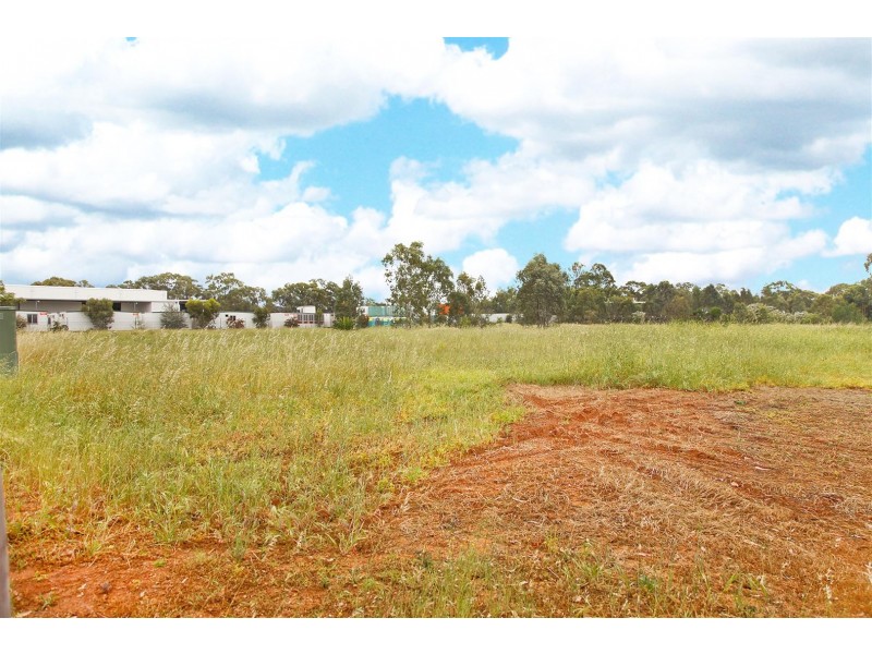 55 Woomera Avenue, Edinburgh SA 5111