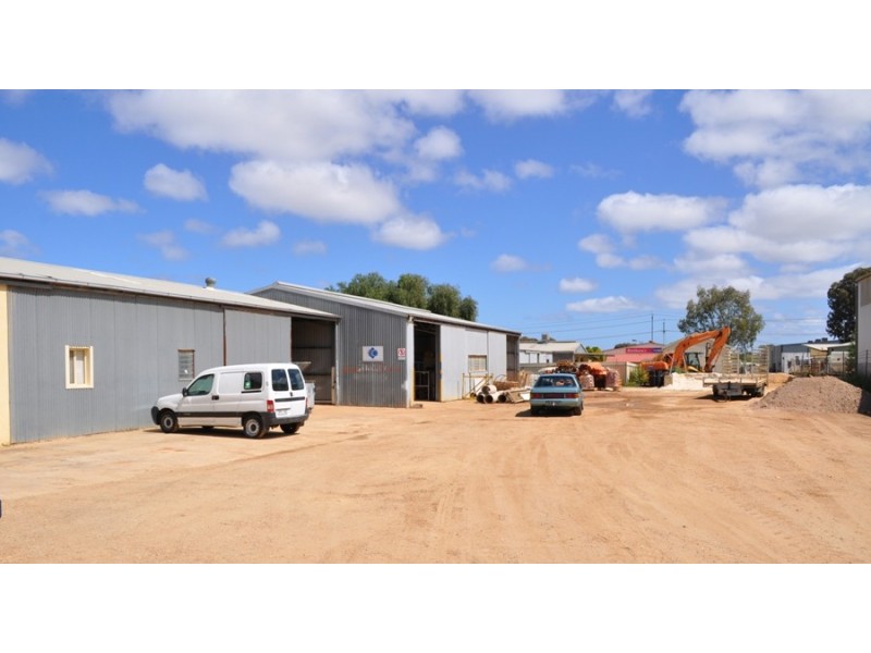 13 Barfield Cres, Elizabeth West SA 5113