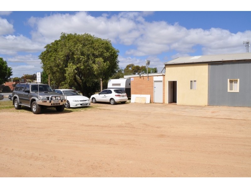 13 Barfield Cres, Elizabeth West SA 5113