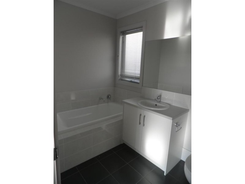 18 TUCKER STREET, Munno Para SA 5115