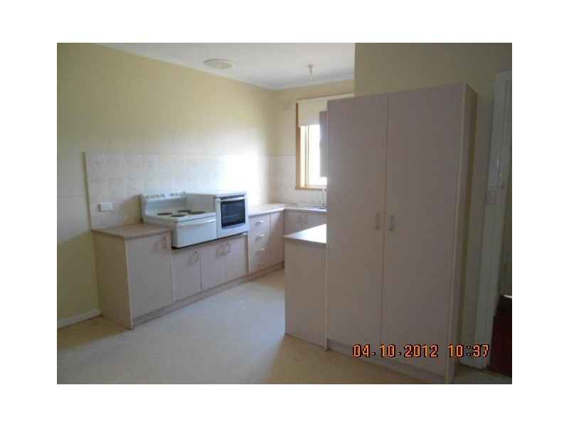 24 Twyford st, Elizabeth Grove SA 5112