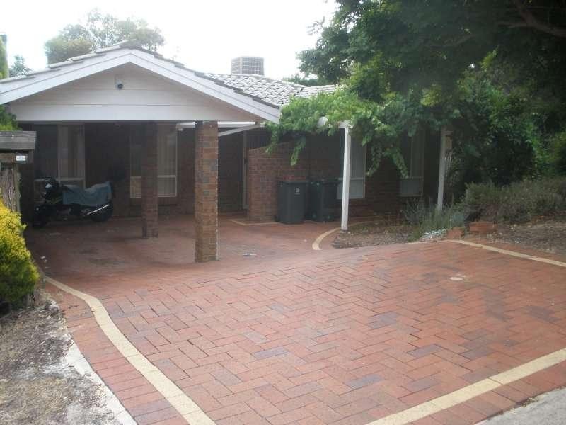 8 Resenda Court, Wynn Vale SA 5127