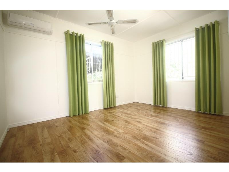 15 Flynn La, Strathpine QLD 4500