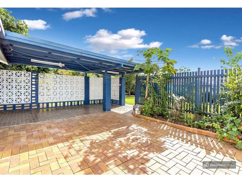 4 Bray Road, Lawnton QLD 4501