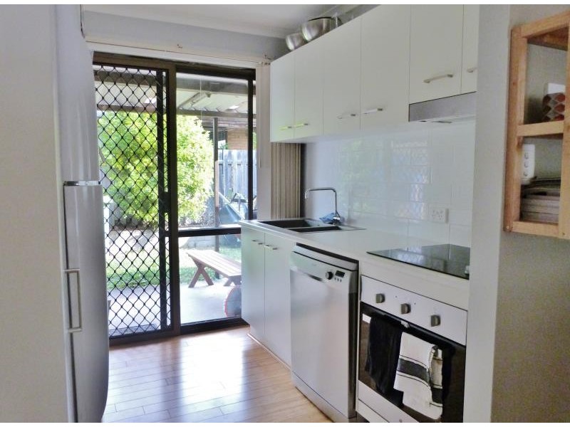 2/9 Todds Rd, Lawnton QLD 4501