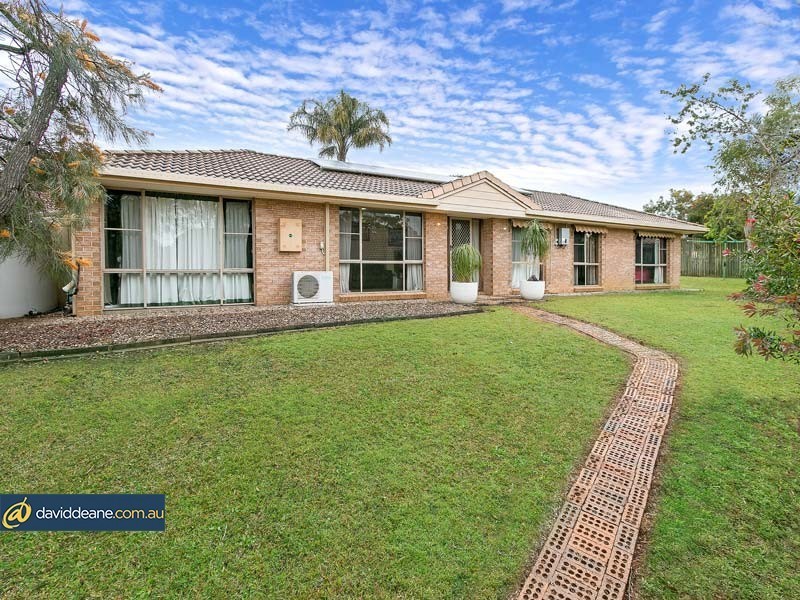 12 Julius Court, Petrie QLD 4502