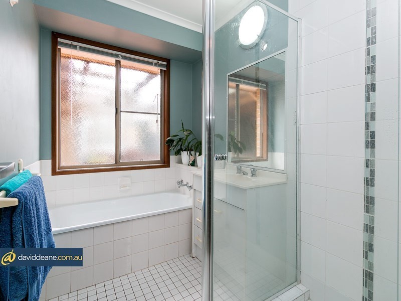 12 Julius Court, Petrie QLD 4502