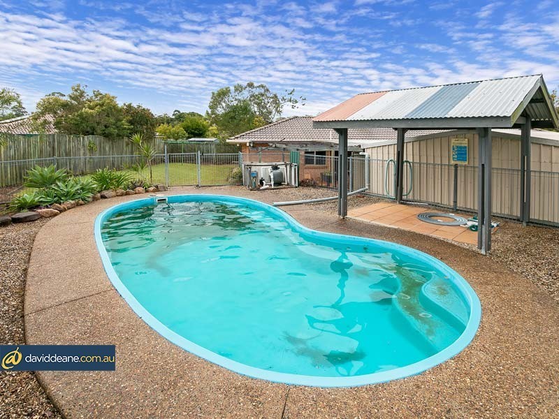 12 Julius Court, Petrie QLD 4502