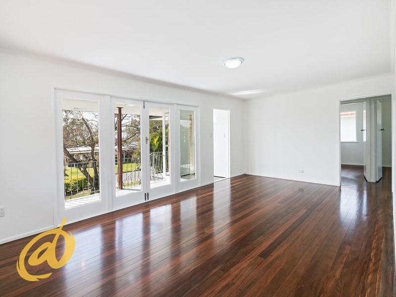 8 Palmer Parade, Strathpine QLD 4500
