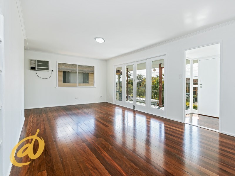 8 Palmer Parade, Strathpine QLD 4500