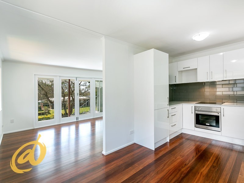 8 Palmer Parade, Strathpine QLD 4500