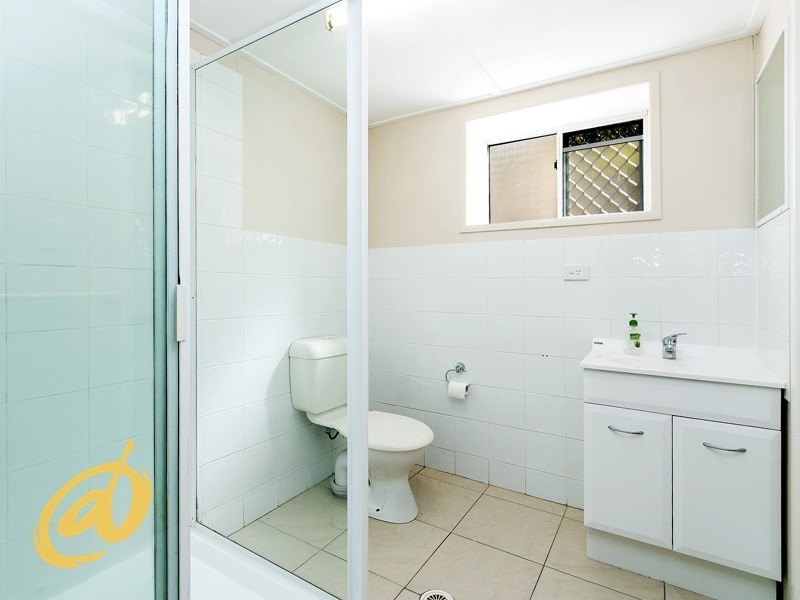 8 Palmer Parade, Strathpine QLD 4500