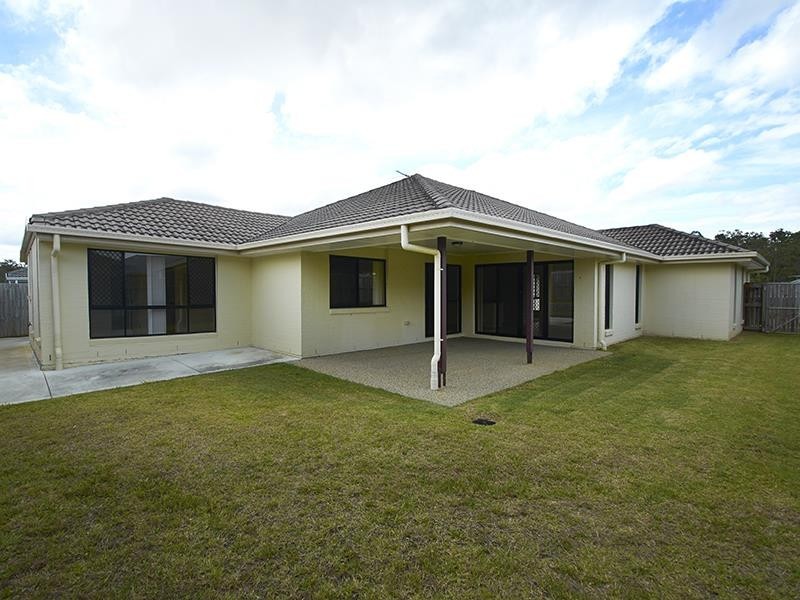 10 Charles Court, Joyner QLD 4500