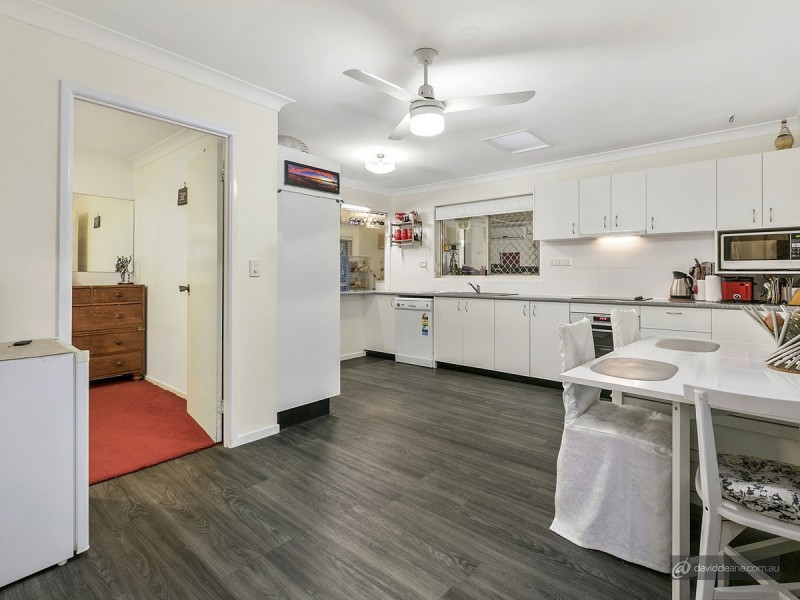 8 Parkside Drive, Kallangur QLD 4503