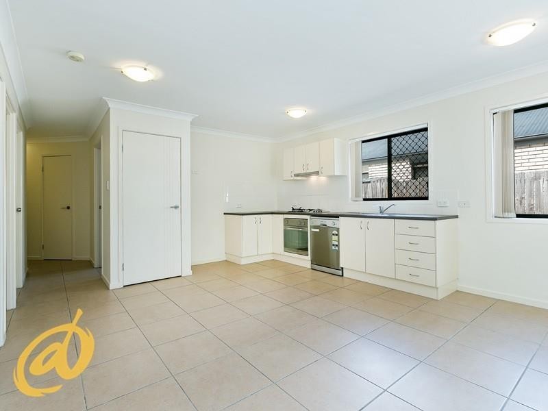 15 Adam Court, Kallangur QLD 4503