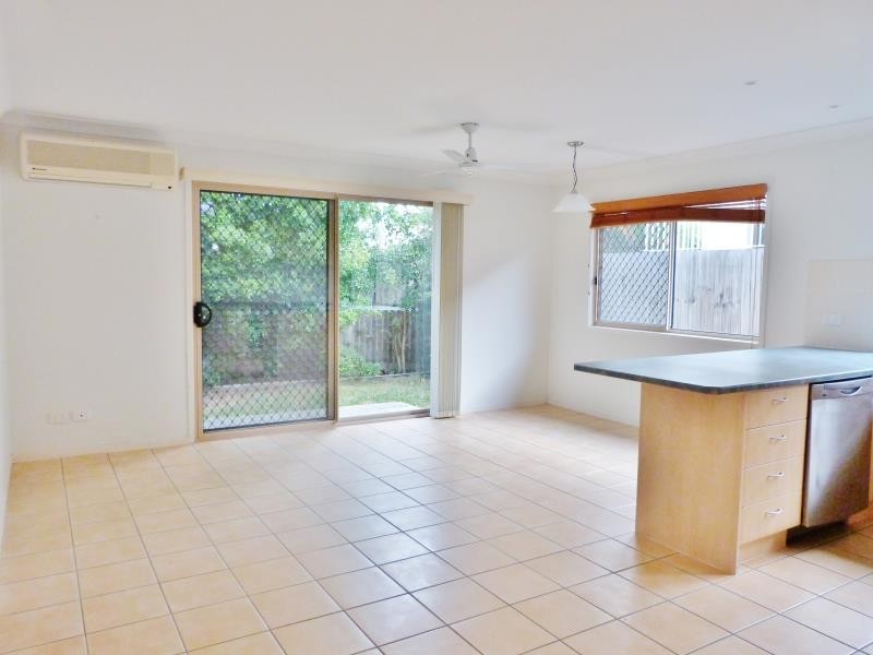 7/2A Beitz St, Strathpine QLD 4500